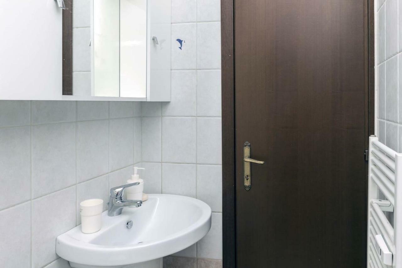 Ferienwohnung Il Cortiletto Di Via Tuscolana Rom Exterior foto